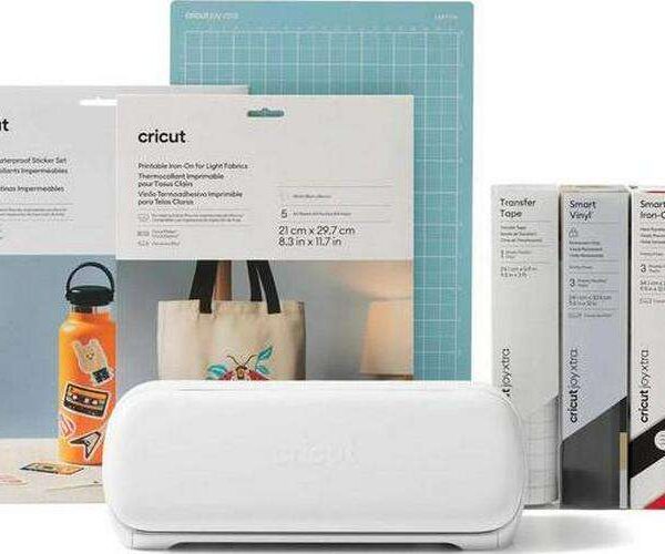 CRICUT Joy Xtra Digital Cutting and Printing Machine Starter Bundle