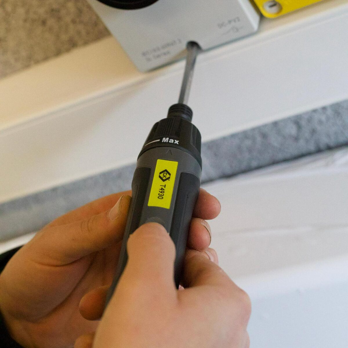 3 6V Cordless Screwd 934264e06427c65853f1f00523c70618