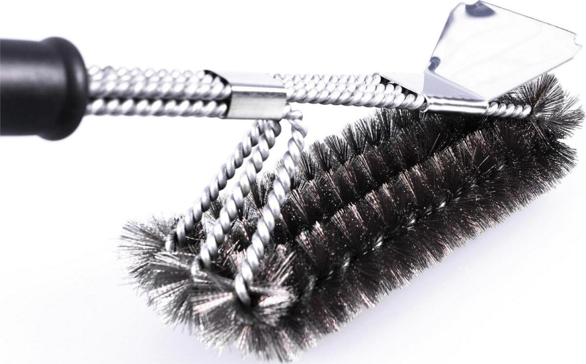 BBQ Cleaning Brush w 925da74e9854fa6ad109471082079e10