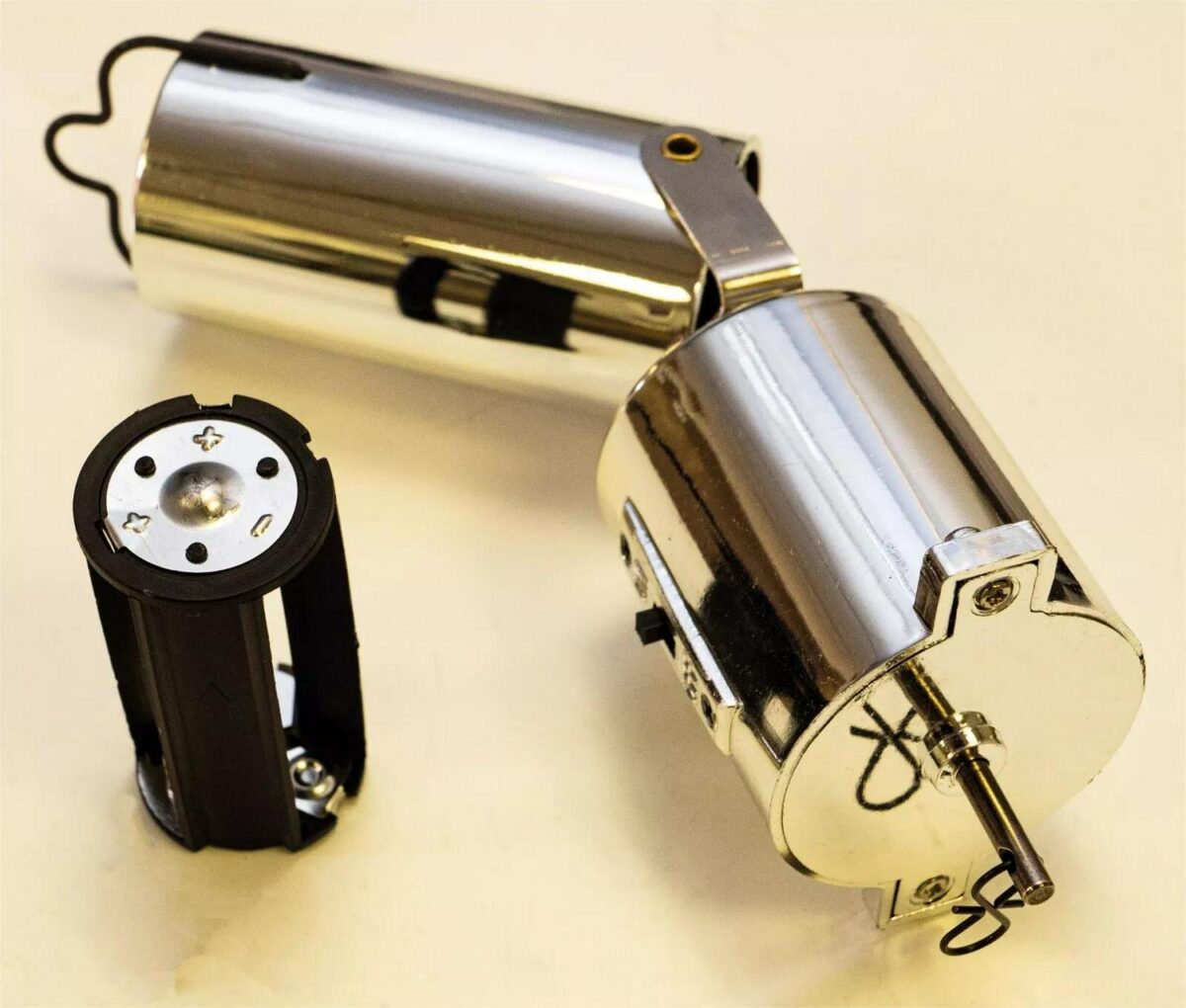 Battery Powered Mirr 01641d0cfb81133656dd63ea33aacefc