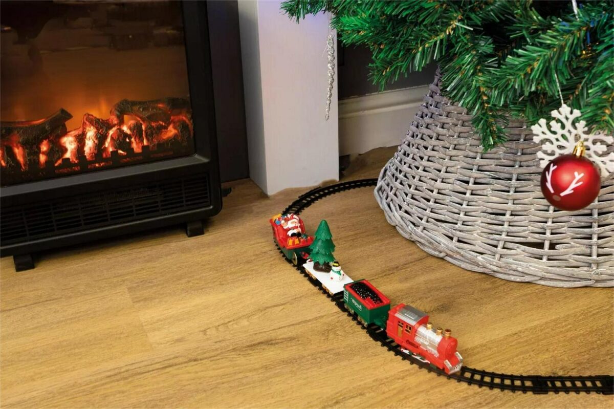 Christmas 3 Carriage 8a165262806f0895ec0c406701eb1f13