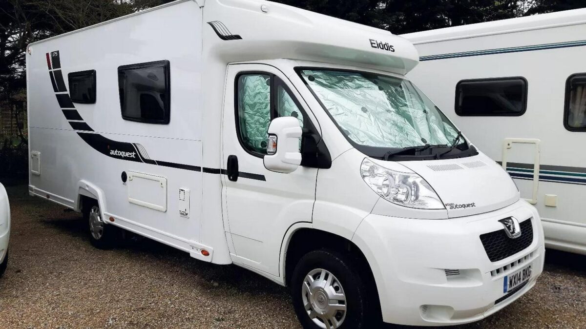Ford Transit Van Mot d507da3e008f48ace373638624da1318