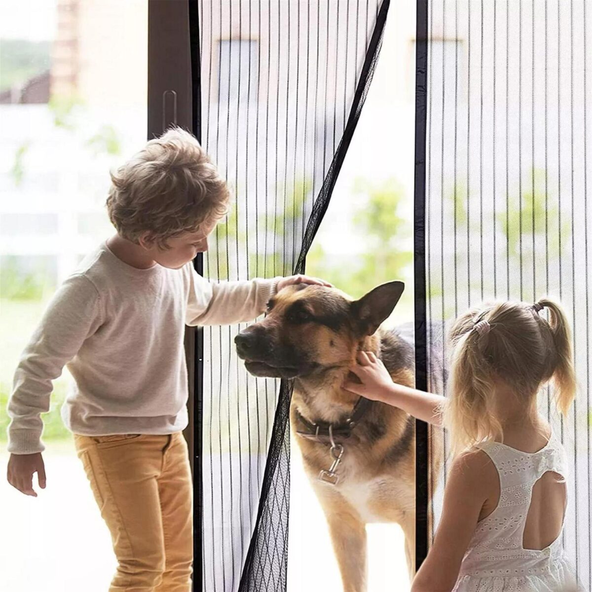 Magic Curtain Door M e68f7f9d42611a46b4dddd79957dce94