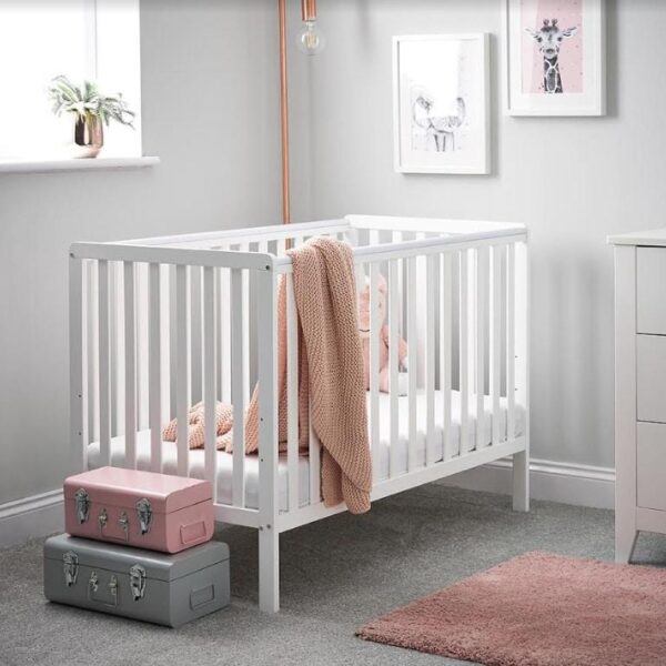 Obaby Bantam Cot Whi 32f676776fc8ccb43c71bd894cc3bdaf