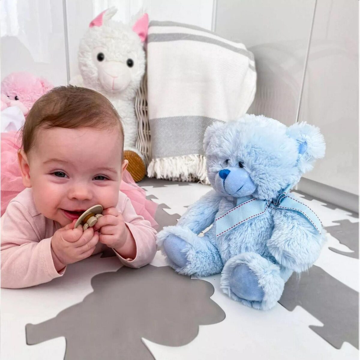 Plush Super Soft Ted f2fe286c6bd15458ed8f3c4ab9c9414d