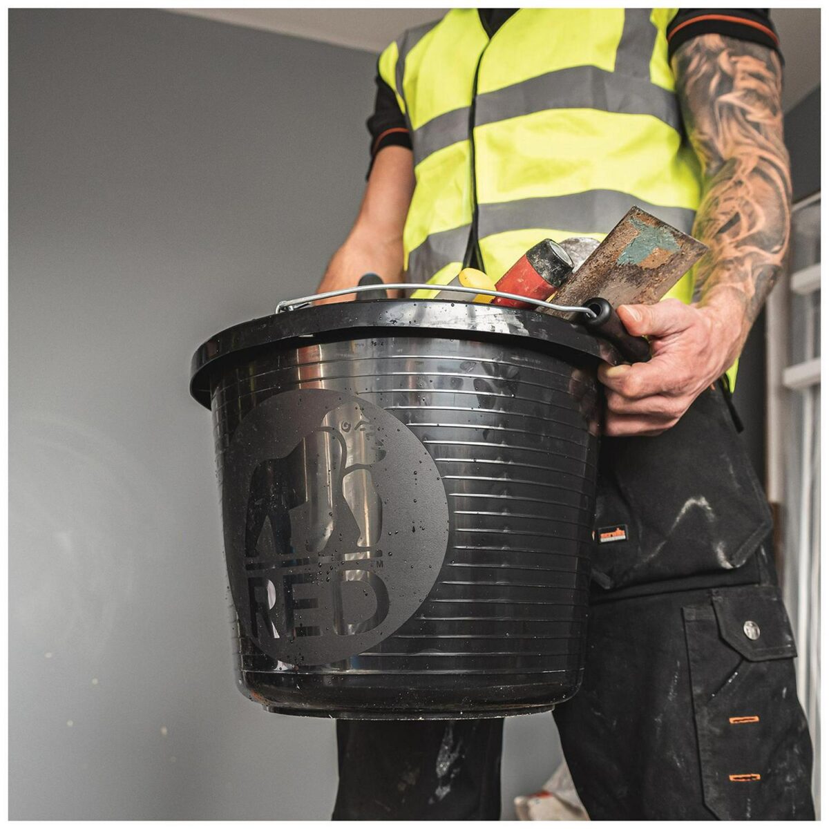 Premium Bucket Black b33d66c3dbadd0547fe5334007df3384