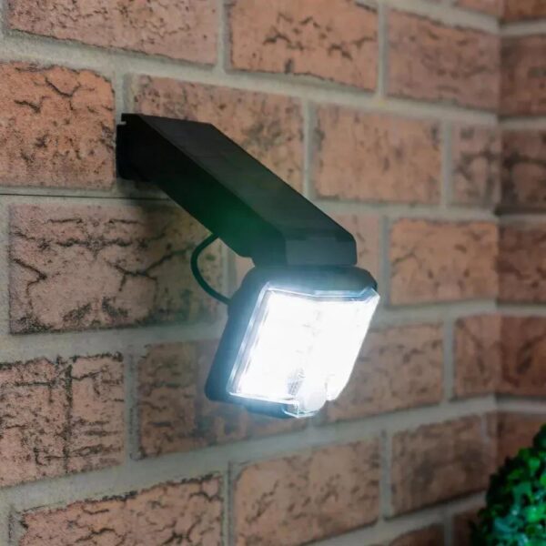 Solar Powered Swivel dc450ca8c27ada1d9fe96a4c4b26f72e