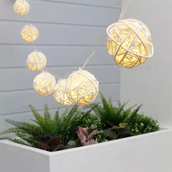 Solar Wicker Ball LE b5a63f78486accccc87f8d003cc3fe43