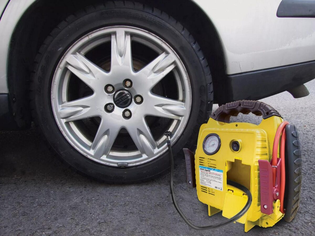Streetwize 900A 12V 1d7c2b0cb0a3e7a342be625bc2d62e3e