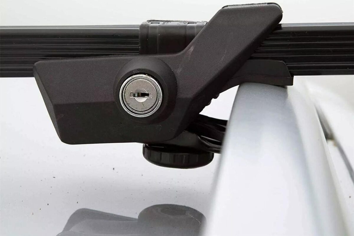 Summit Lockable Blac 5982f09dee2f68178199af6bbff0902f