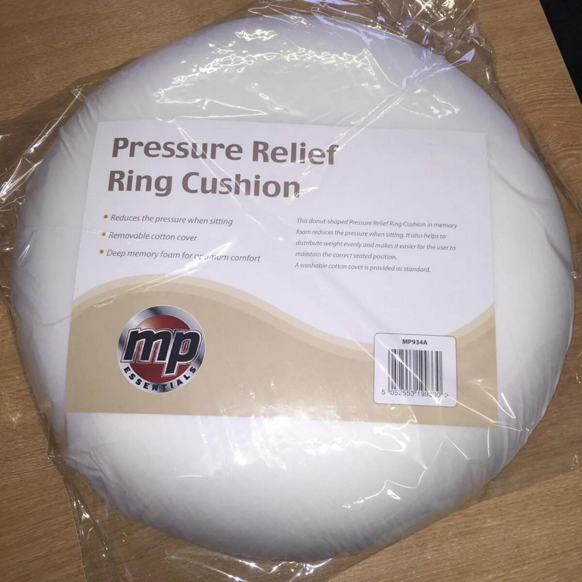 White Donut Shaped D 1fda7b13dd84d33f11c9fce8deb1190e