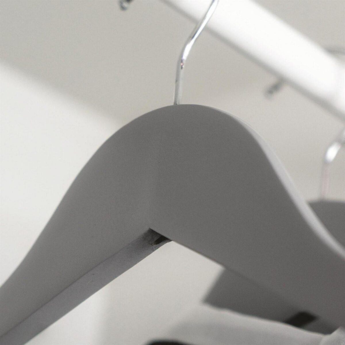 10x Grey Wooden Kid's Hangers Baby Children Coat Clothes Hanger Trouser Bar - Image 6