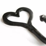 10x Single Heart Hook Cast Iron Antique Style Hooks W65mm x H130mm Black - Image 3