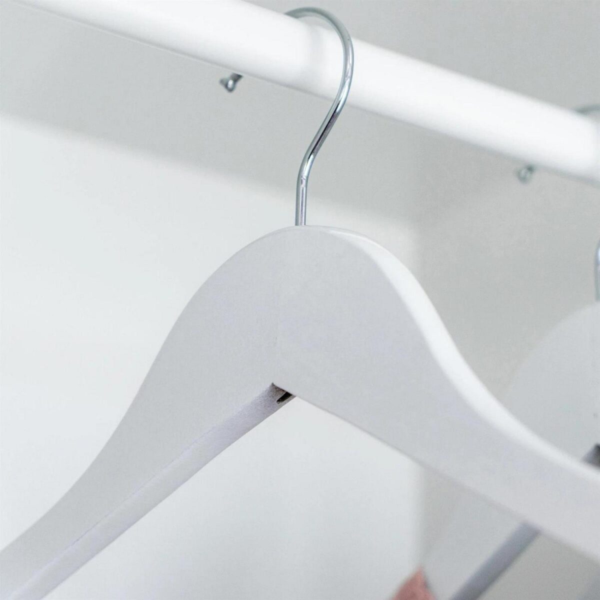 10x White Wooden Kid's Hangers Baby Children Coat Clothes Hanger Trouser Bar - Image 6
