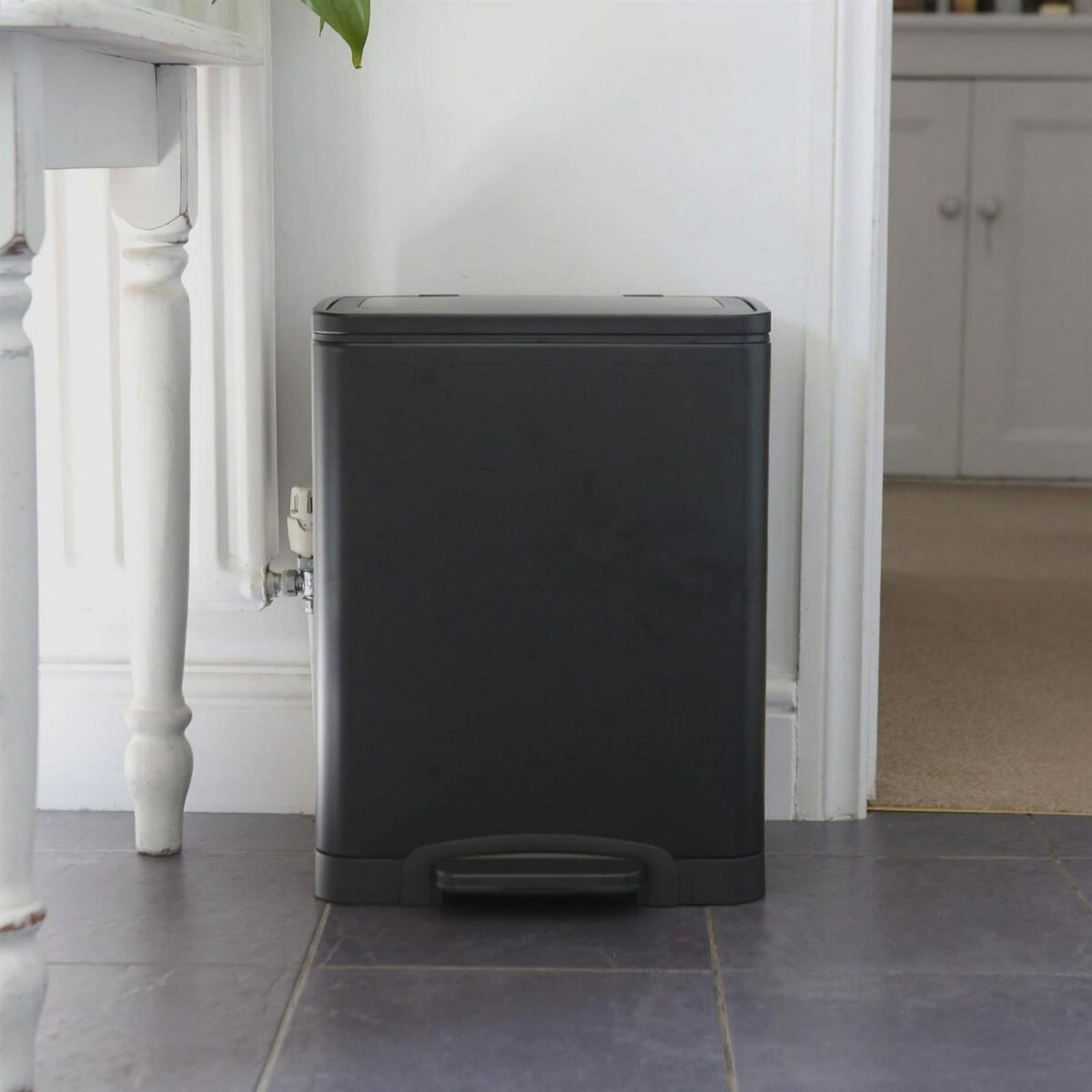 1x 30L (2 x 15L) Stainless Steel Double Kitchen Pedal Bin Brushed Recycling Bin - Image 6