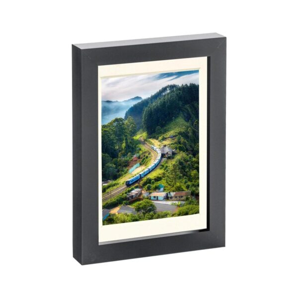 1x Black 5 x 7 Photo 1ceeb5211636ffde97bd46fd5edb8b92
