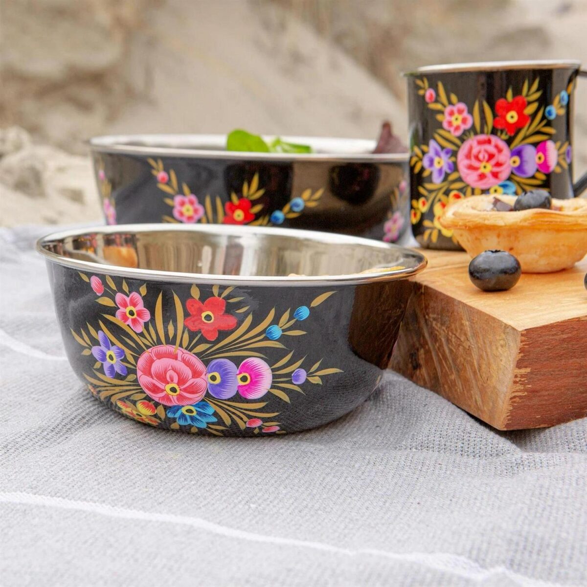 1x Carbon Pansy 14.5cm Stainless Steel Hand-Painted Picnic Snack Bowl - Image 6