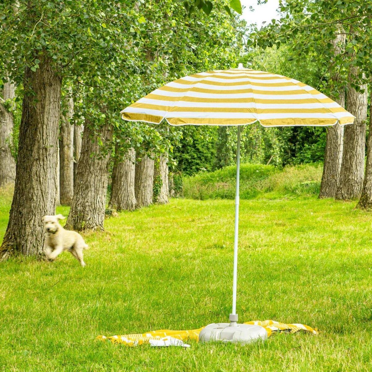 1x Metal Beach Parasol with Base 1.8M x 2M Yellow Stripe/White UPF50+ Umbrella - Image 5