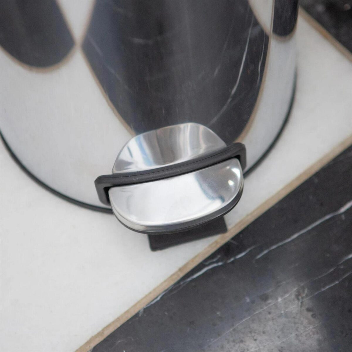 2pc Chrome 5L Round 55e51716cb20966234bfd617adb9202a