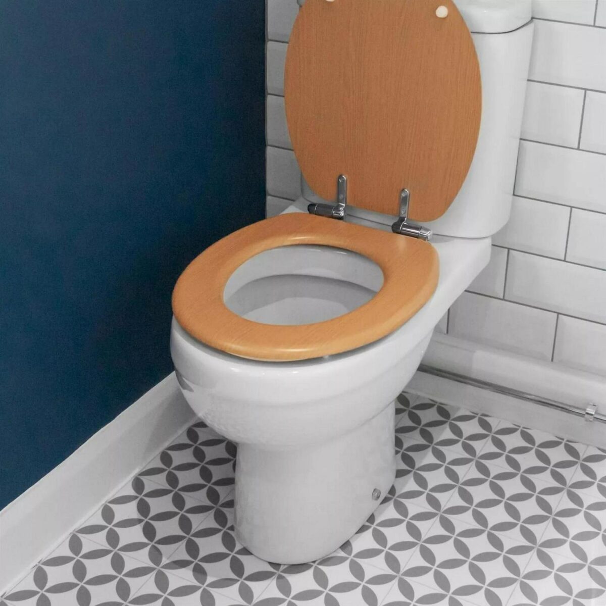 2x Wooden Soft Close Toilet Seats Durable Oval Shape WC Lid 36.5 x 43cm Beech - Image 6