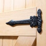 4x Ornate T-Hinge Cast Iron Antique Cupboard Door Hinges W230mm Black - Image 6