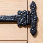 4x Ornate T-Hinge Cast Iron Antique Cupboard Door Hinges W230mm Black - Image 7