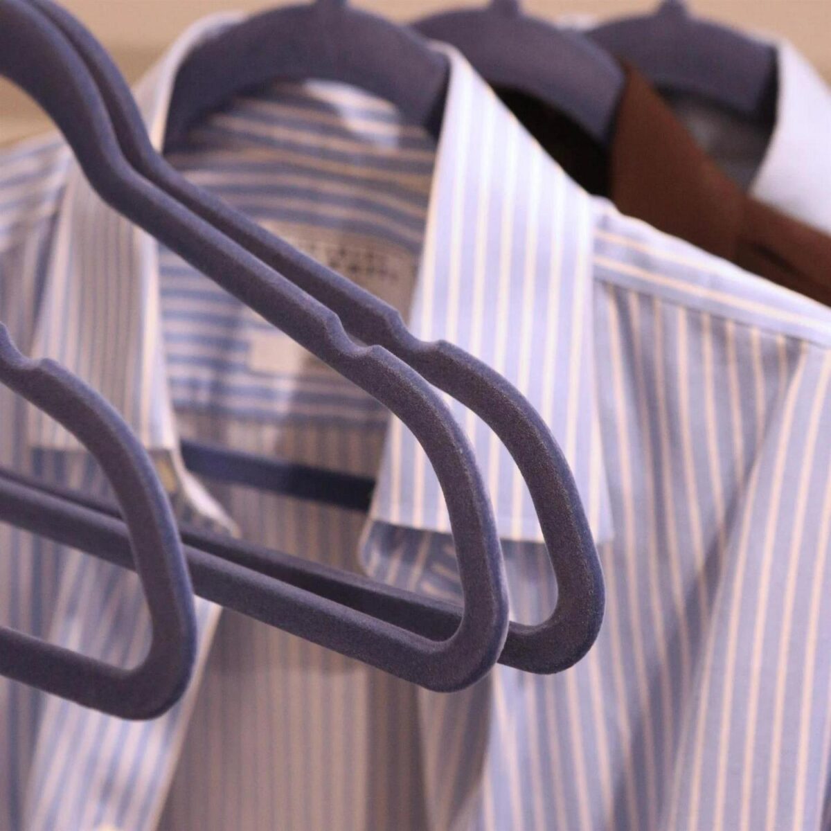 50x Non-Slip Velvet Hangers 45cm Blue Suit Shirts Trouser Bar Clothes Hanger - Image 7