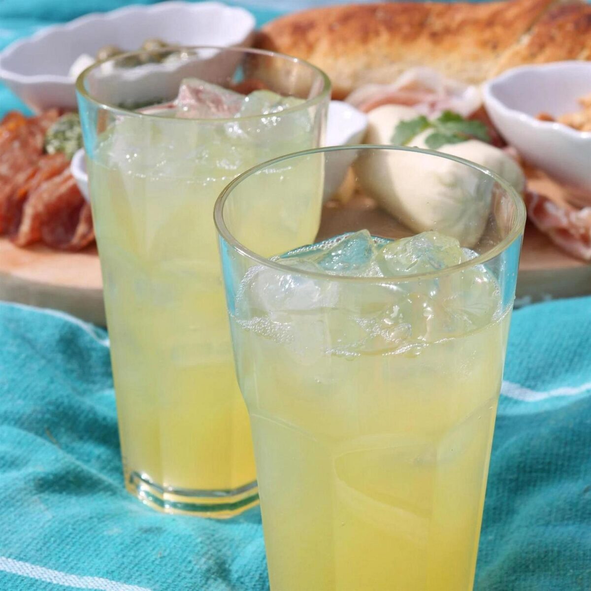 6x 580ml Reusable Plastic Highball Glasses Shatterproof Durable Drinking Cups - Image 6
