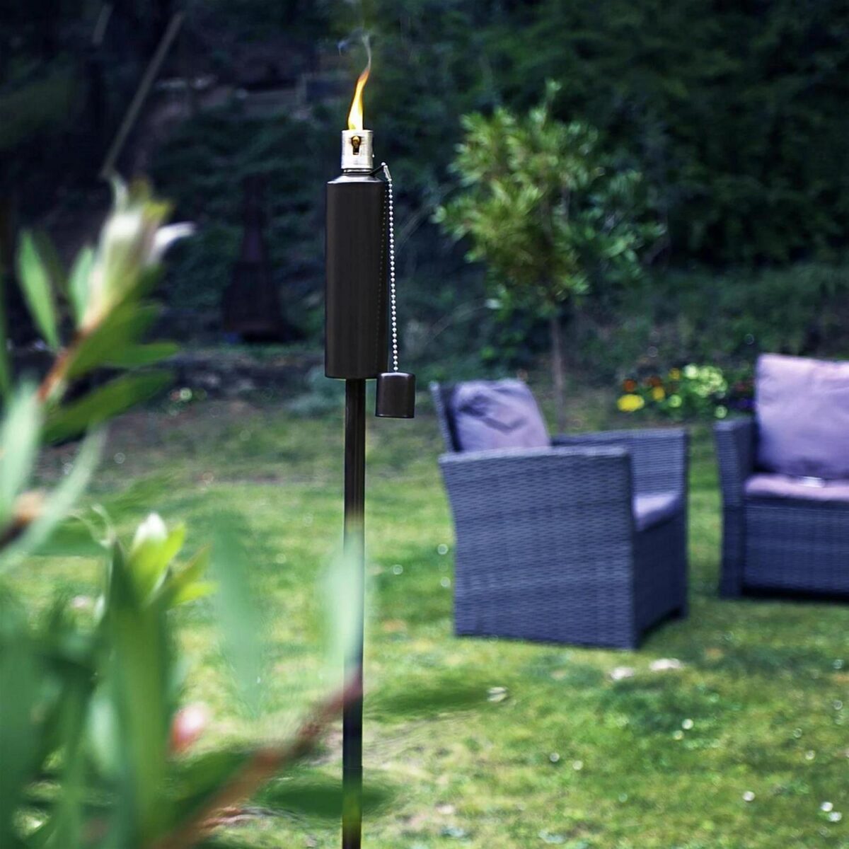 6x Metal Garden Torches Tiki Paraffin Oil Fire Lantern Cylinder Black - Image 6