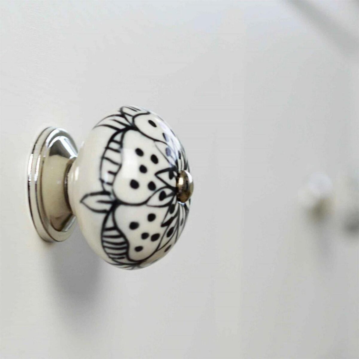 6x Round Ceramic Cabinet Knobs Vintage Cupboard Door Drawer Handles White Rose - Image 6
