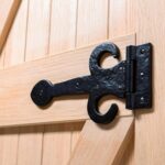 Arrowhead T-Hinge Cast Iron Antique Cupboard Door Hinges W300mm Black - Image 5