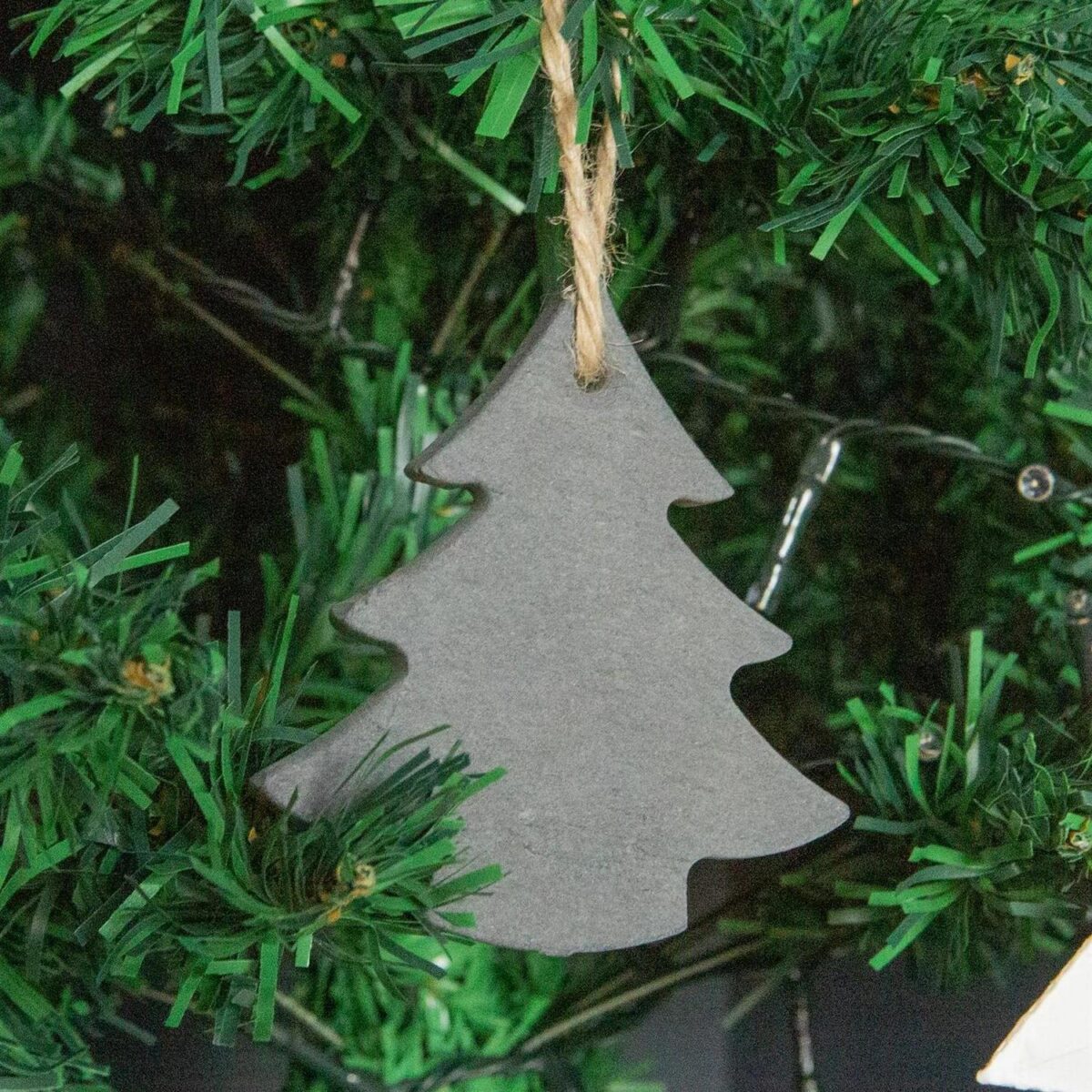 Christmas Tree Decor 81e8319fc9849930407e26bbd8dc5b89