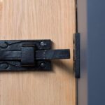 Cranked Shepherd's Crook Bolt Cast Iron Antique Door Bolts W110mm Black - Image 6