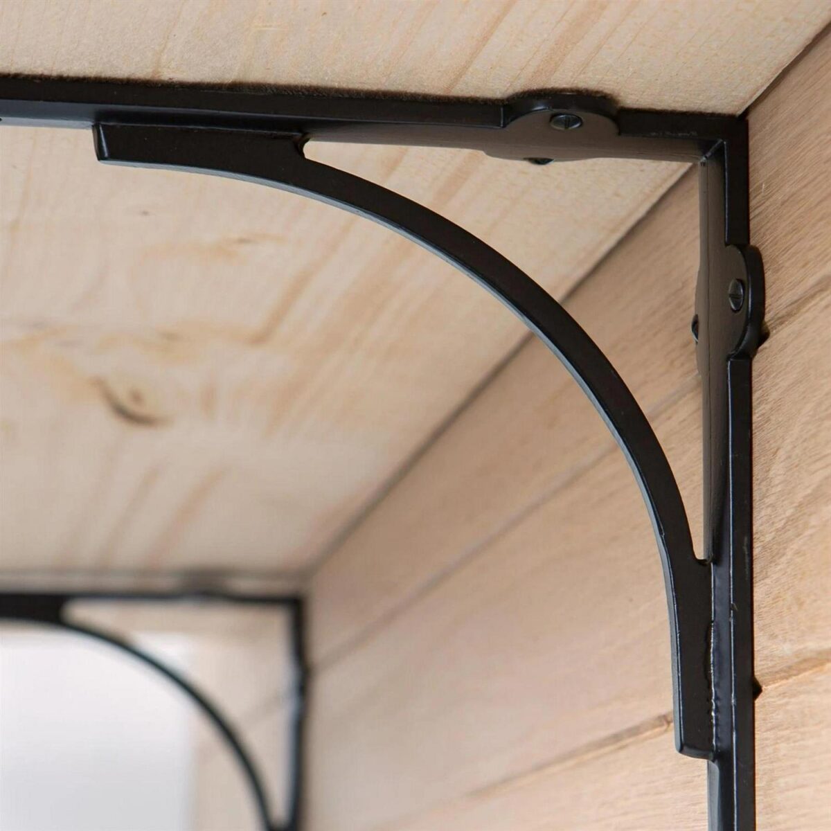 Curved Iron Shelf Br 5e4ada4083472910d94ae88bf3767002