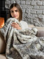 DREAMLAND Hygge Days Faux Fur Heated Throw - Fallow Deer, 160 x 120 cm - Image 4