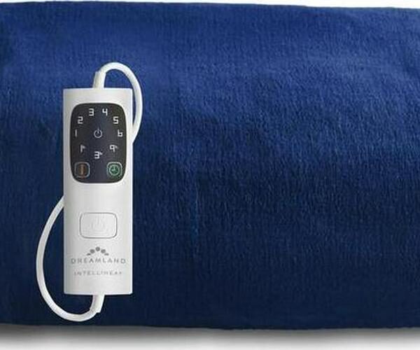 DREAMLAND Snuggle Up f2bbf7b44b11d805b718f28ceea496e7
