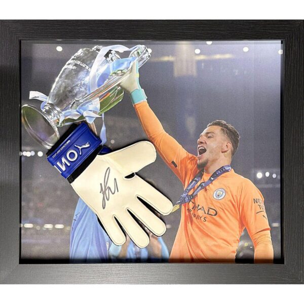Ederson Signed Frame 5a4c60f1b48c327053ebaefdf55bba53