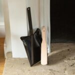 Fireplace Dustpan and Brush Set Metal Cleaning Shovel Dust Pan 180mm Black - Image 3