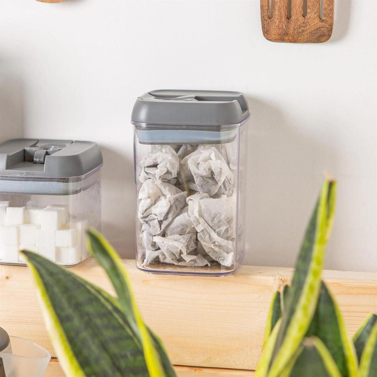 Flip Lock Plastic Food Storage Container Kitchen Pantry Food Canister 800ml - Image 6