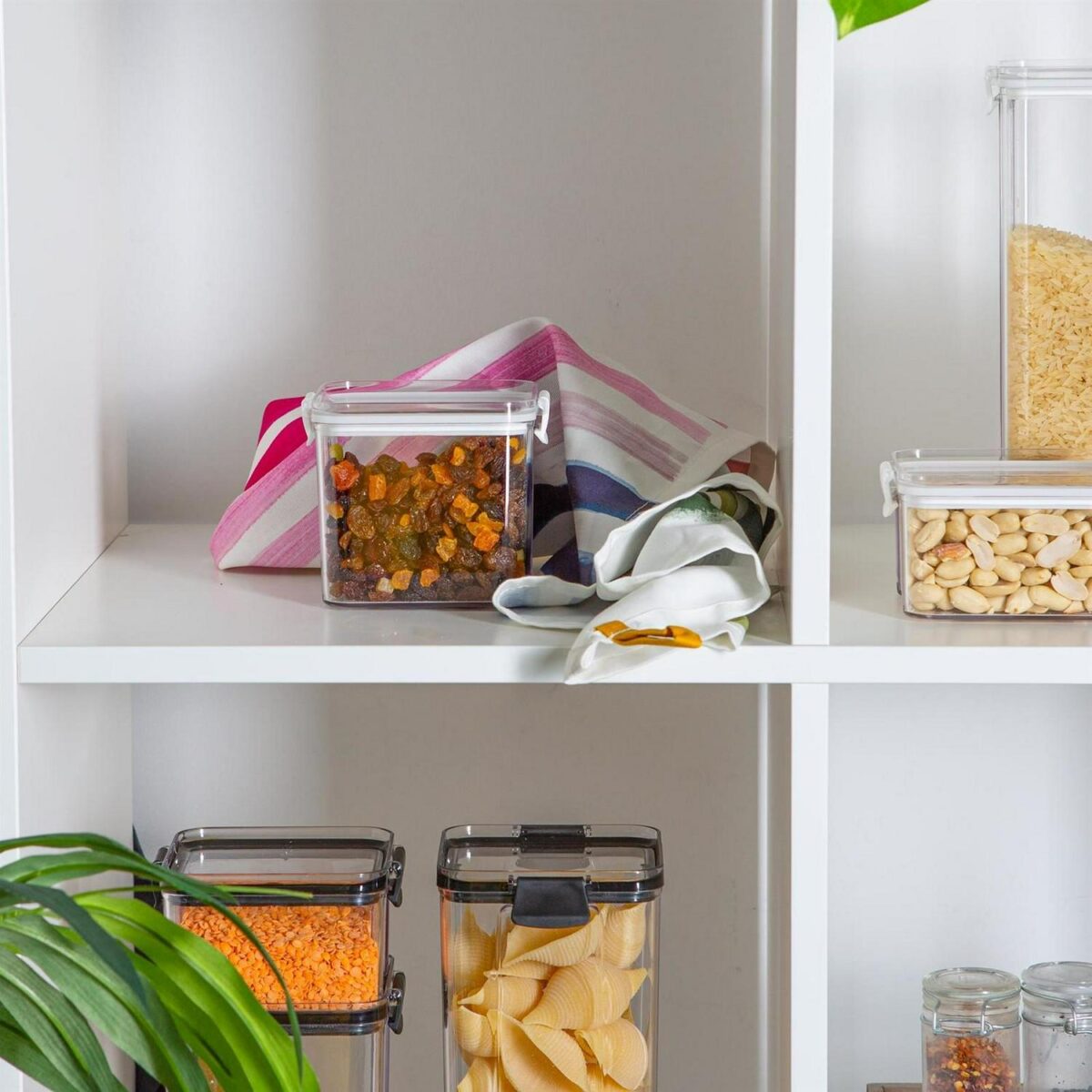 Food Storage Container Plastic Kitchen Organiser Airtight Clip Lid 700ml White - Image 6