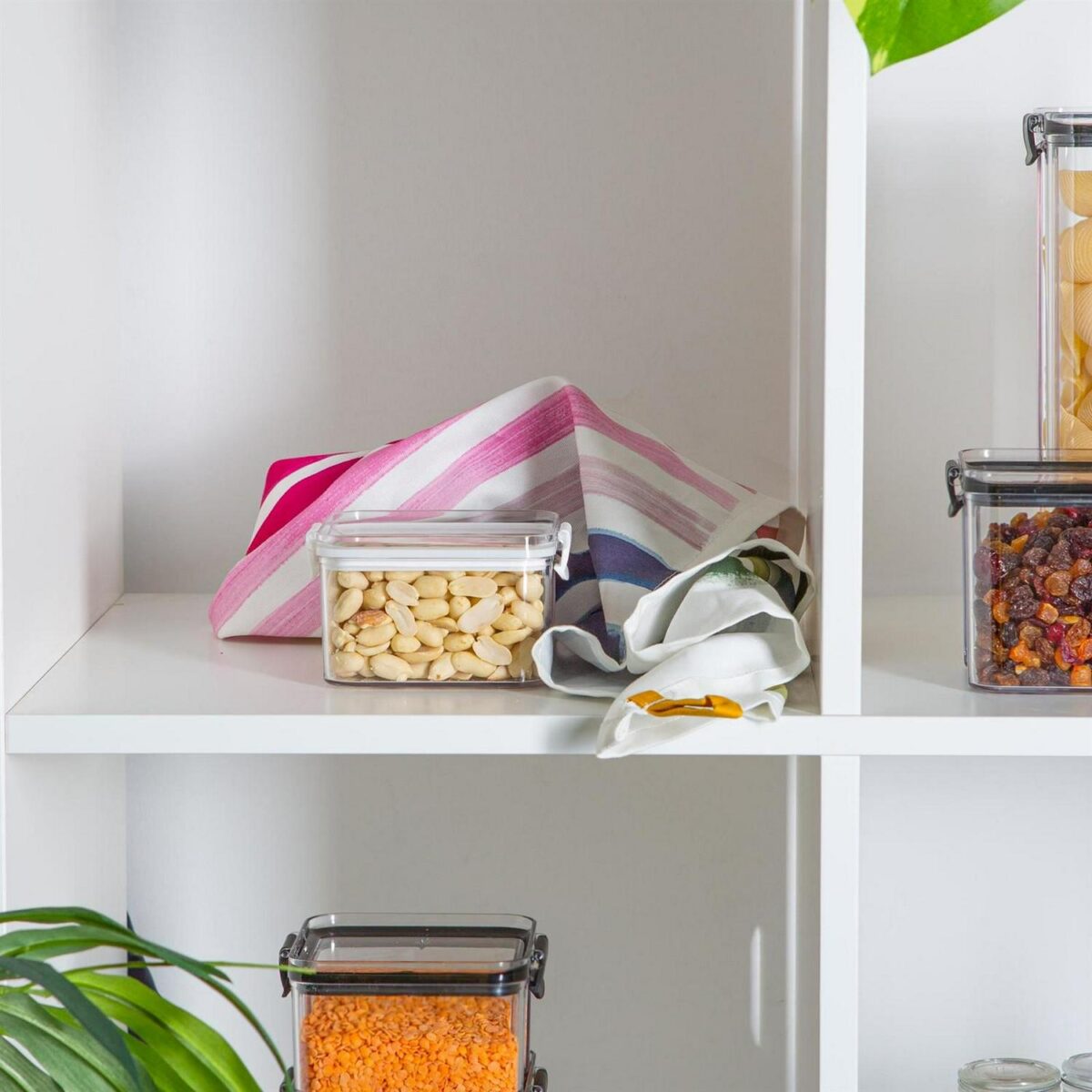 Food Storage Container Plastic Kitchen Organiser Airtight Clip Lid 460ml White - Image 6