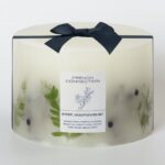 French Connection Botanical 1.5kg Candle in 2 Fragrances - Image 2