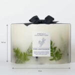 French Connection Botanical 1.5kg Candle in 2 Fragrances - Image 3