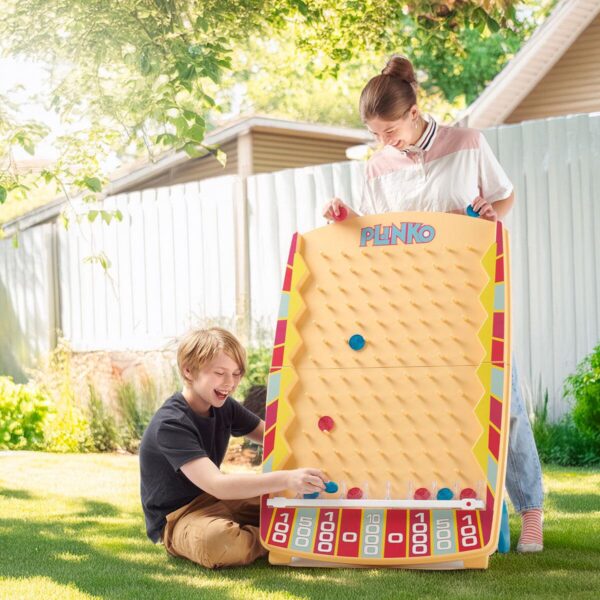Giant Plinko Game bb7b8cc27d9a7b9d005dda78ec908439