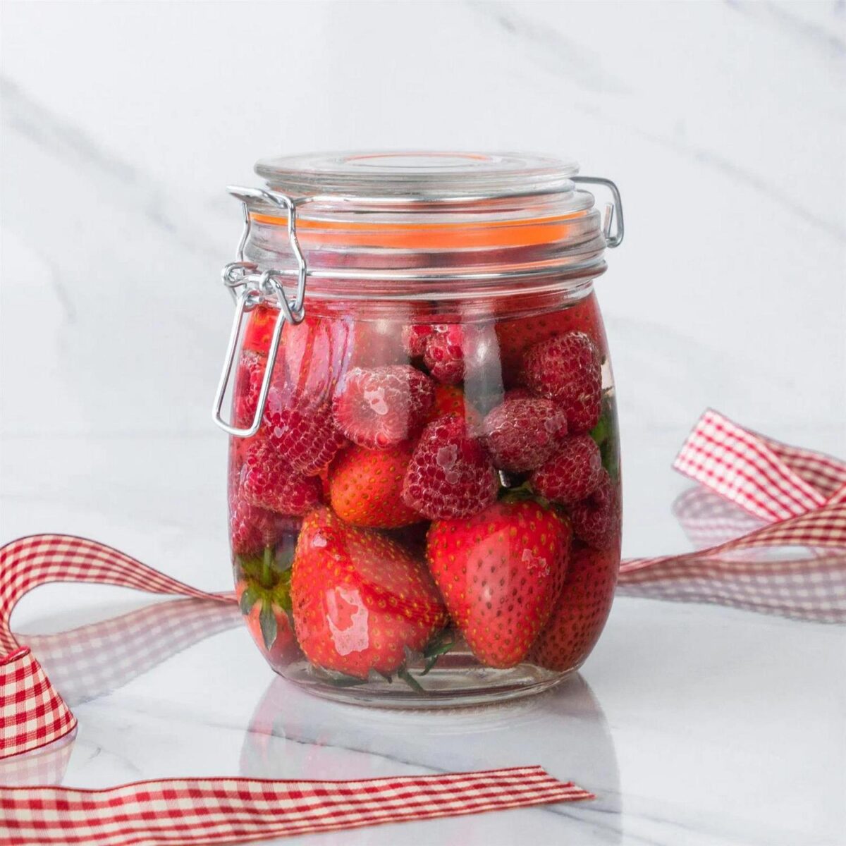 Glass Storage Jar Vi c05f60dbb14b2ada6ae30e04f70cb1bd