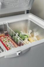 HOTPOINT Low Frost CS2A 400 H FM FA UK 1 Chest Freezer - White - Image 5