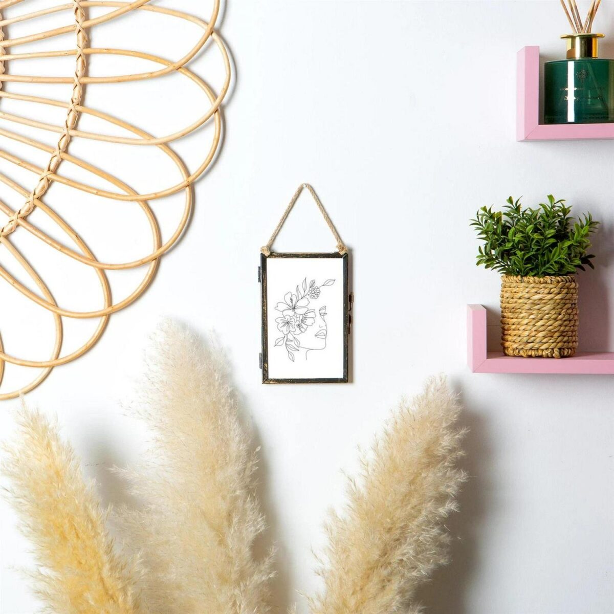 Hanging Metal Photo 43535bd4daf1c422612703e3dcaee947