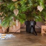 Harbour Housewares Classic Christmas Tree Stand - 5.5in - Image 4