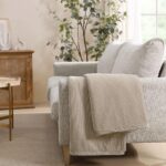 Jennifer Adams Luxe Reversible Throw Collection 152 x 178 cm, in 3 styles - Image 3