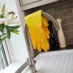 Marigold Extra Life Kitchen Gloves, 6 Pack in 2 Options - Image 3